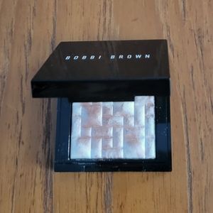 Bobbi Brown mini highlighting Powder
